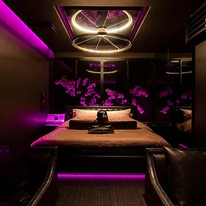  Love hotel Design W Zip Club (adults Only)